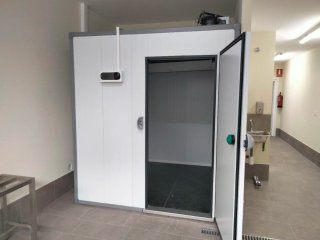 Cámara frigorífica modular Medidas: 2120×2120×2320