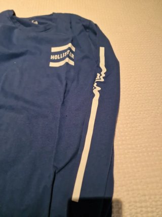 Camiseta Hollister Manga Larga Talla L