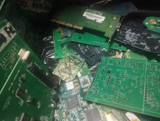 Schede elettroniche oro