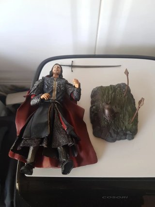 Figura Aragorn Puerta Negra Marvel Toybiz