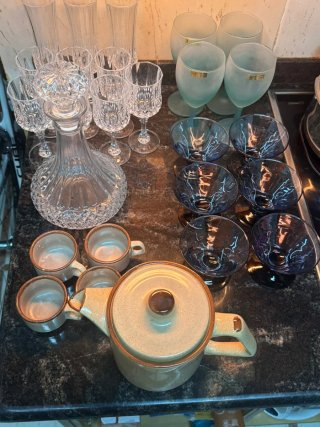 Juego de té y copas de cristal