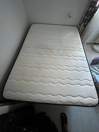 Somier y colchón 135cm beige