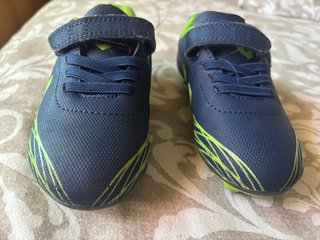 Botas de fútbol niño talla 26