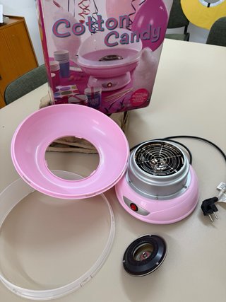 Máquina de algodón de azúcar rosa
