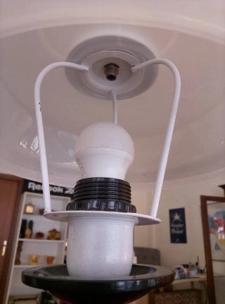 Lampada da tavolo design rosso/nero