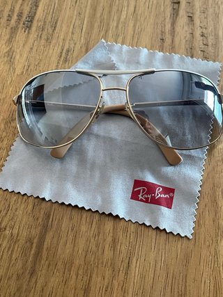 Occhiali da sole Ray-Ban Aviator donna oro rosa