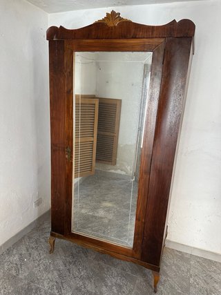 Mueble antiguo