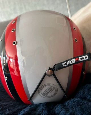 Casco de esquí CASCO rojo y negro