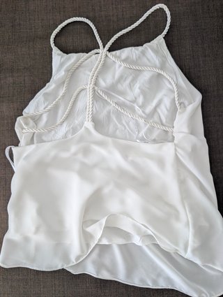 Top Blanco Cuello Halter Fluido