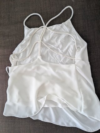 Top Blanco Cuello Halter Fluido