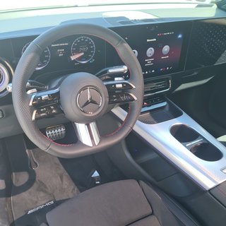 Mercedes-Benz GLB (X244) 2026