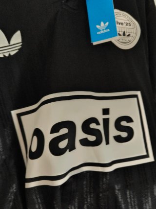 Camiseta Adidas Oasis XL Negra Blanca