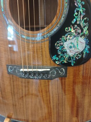 Guitarra Artesanal de KOA