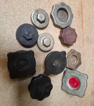 Tapones de radiador, aceite y agua coches clasicos