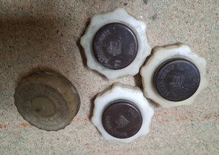 Tapones de radiador, aceite y agua coches clasicos