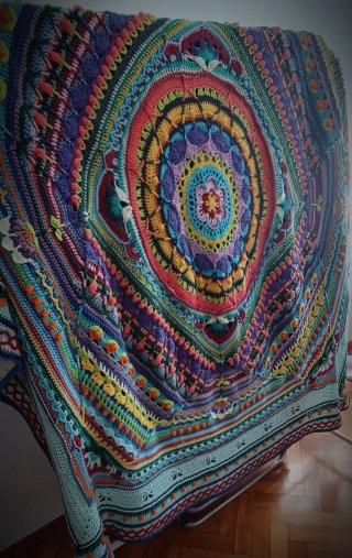 Manta gigante crochet Mandala