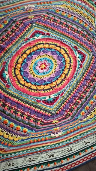 Manta gigante crochet Mandala