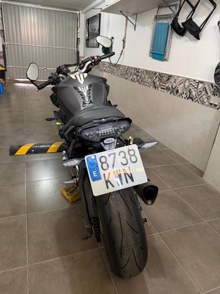 Yamaha MT-10 Negra y Amarilla