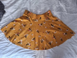 Falda corta estampada floral