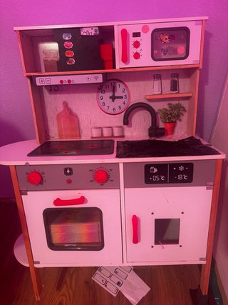 Cocina de juguete de madera