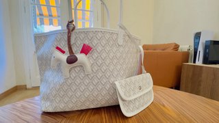 Bolso de mano y cartera a juego