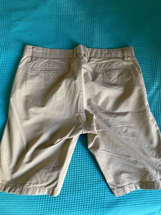 Bermudas hombre beige