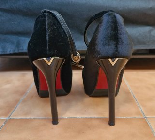 Zapatos de tacón negros talla 37