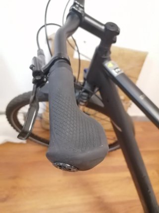 Bicicleta Cube Nature Negra
