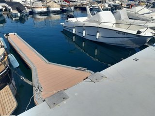 Amarre 8m en Palamós (Gerona) - Alquiler Anual -
