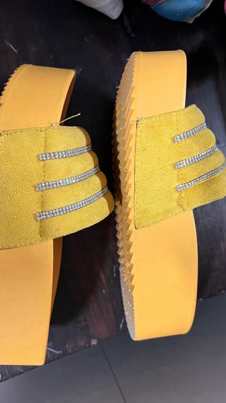 Sandalias Artissino Talla 36.5 Doradas