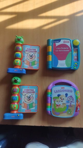4 Libros Electrónicos Musicales Fisher-Price