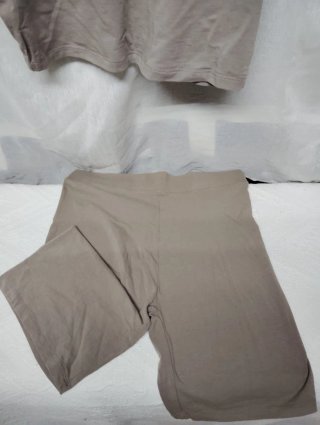 Conjunto Top sin mangas y Mallas cortas