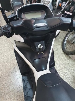 Kymco Scooter 125cc Blanca