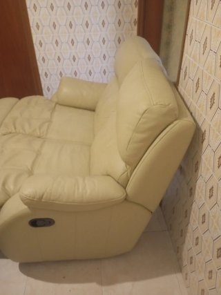 Divani in pelle beige in buone condizioni