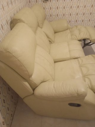 Divani in pelle beige in buone condizioni