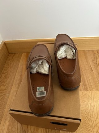 Mocasines de piel marrones