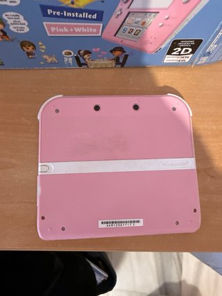Nintendo 2DS Rosa + Tomodachi Life