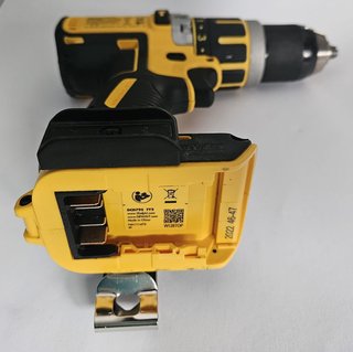 Taladro DeWalt DCD795 18V XR + 2 Baterías