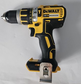 Taladro DeWalt DCD795 18V XR + 2 Baterías