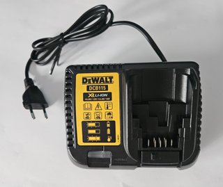 Taladro DeWalt DCD795 18V XR + 2 Baterías