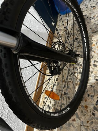 Bicicleta Eléctrica Negra