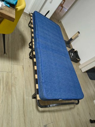 Letto pieghevole con doghe e materasso