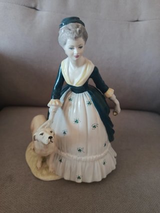 Figura porcelana Coalport Abigail Ladies of Fashio