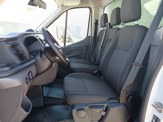 Ford Transit TREND CHASIS CAJA CERRADA TRAMPILLA