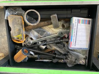 Caja de herramientas JBM con cajones