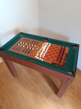 Multijuegos: Futbolín y Billar