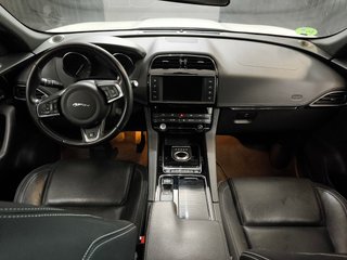 Jaguar F-Pace 2018