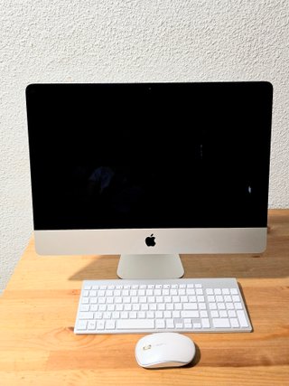 Apple iMac 21.5"  2017 Intel Core i5 8GB RAM 1T