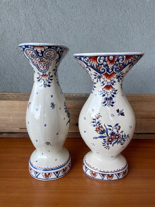 Vasi vintage in Feience francesi dipinti a mano