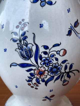 Vasi vintage in Feience francesi dipinti a mano